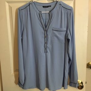 NWOT Light blue full sleeve blouse